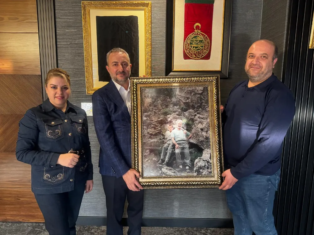 Başarılı İ İnsanı Asilhan Arslan’a Gastro Elazığ Projesine Desteklerinden Dolayı Duygusal Anlar ve Özel Hediye