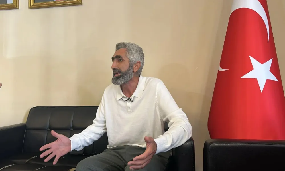 İsrail’in Alıkoyduğu Türk Aktivistler Türkiye’ye Döndü: Elazığlı Sinan Akılotu da Aralarında