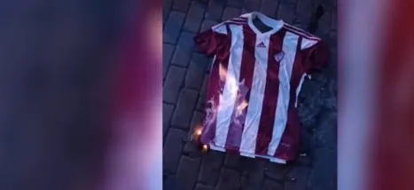 Vanspor’un Çirkin Provokasyonu! Elazığspor Formasını Yakarak Neyi Amaçladılar?