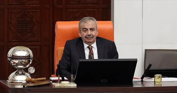 Sırrı Süreyya Önder hastaneye kaldırıldı