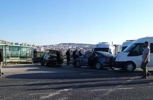 Güney Çevre Yolunda Zincirleme Kaza: 1 Ölü, 3 Yaralı