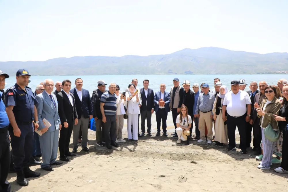Issık Gölü’nün Suyu Hazar’la Buluştu, Elazığ’da Kardeşlik Simgesi