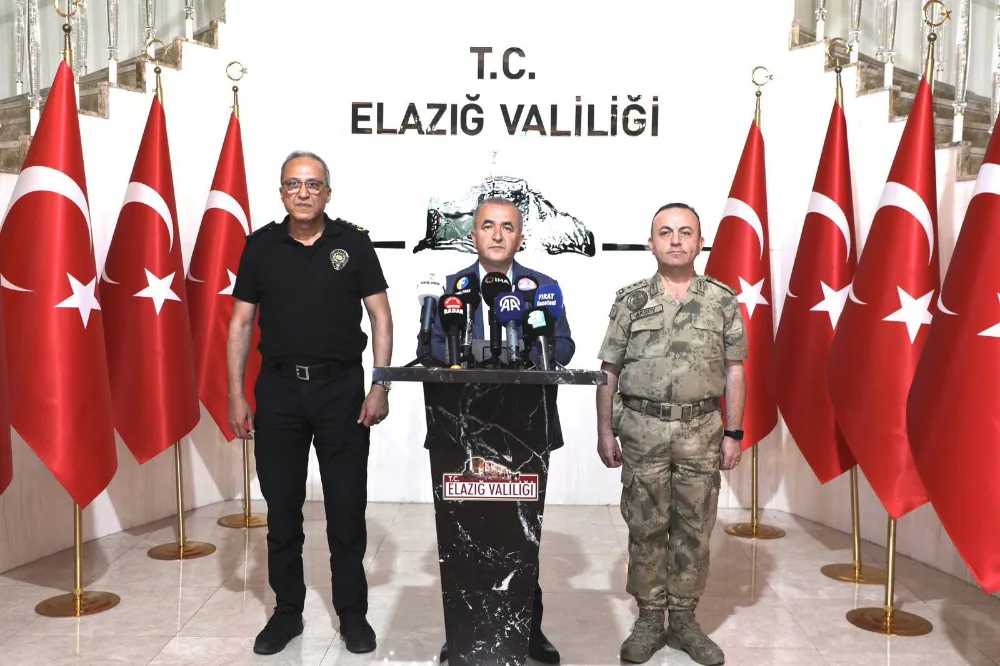 Devletin Zirvesinden Elazığ’da Tribünlere Mesaj: “Kazanan Kardeşlik Olsun”