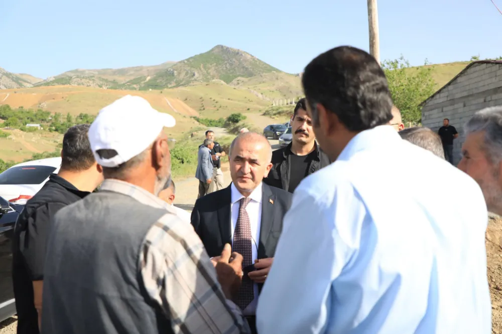 Elazığ Valisi Numan Hatipoğlu, Merkez Korucu Köyü’ndeki Depremzedeleri Yerinde Ziyaret Etti
