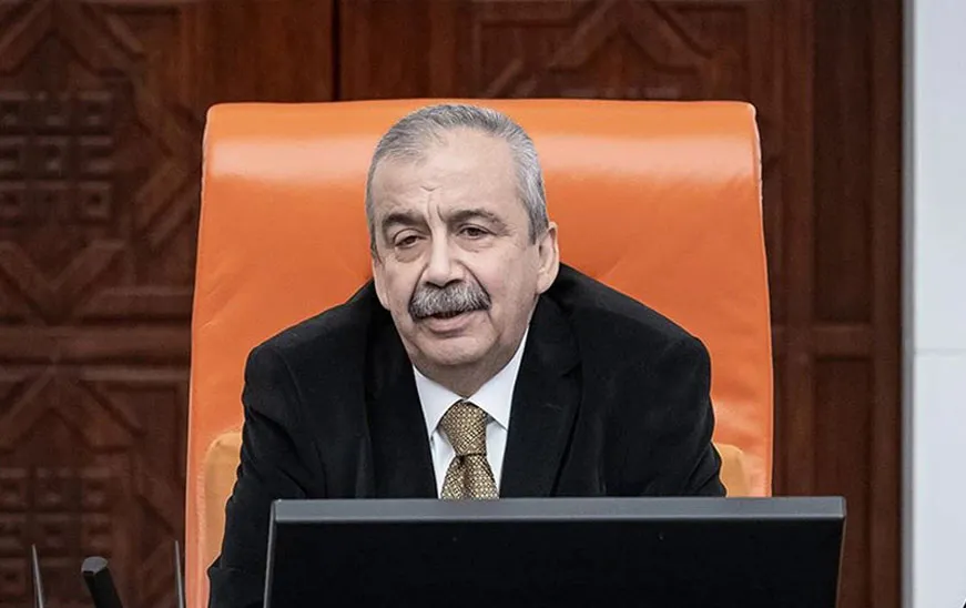 Sırrı Süreyya Önder Hayatını Kaybetti