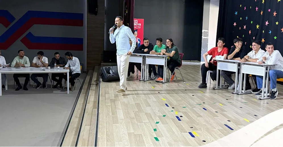 Yöntemim Liseleri Arası Bilgi Yarışmasında Kıyasıya Rekabet ve Coşku Bir Aradaydı
