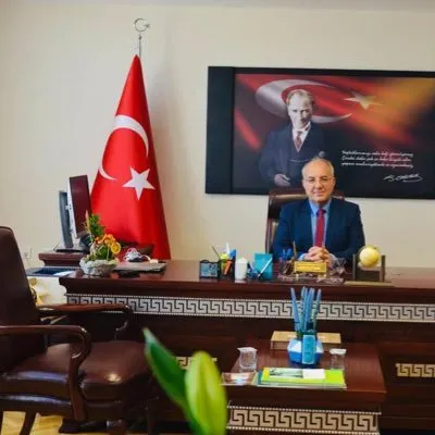 Munzur Üniversitesi Rektörü Peker’den Anlamlı Hayat ve İnsanlık Mesajı