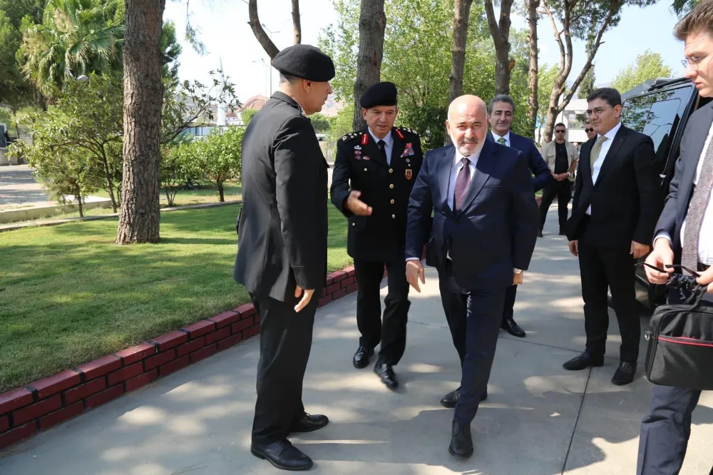 İçişleri Bakan Yardımcısı Mehmet Sağlam’dan Aydın İl Jandarma Komutanlığı’na Ziyaret